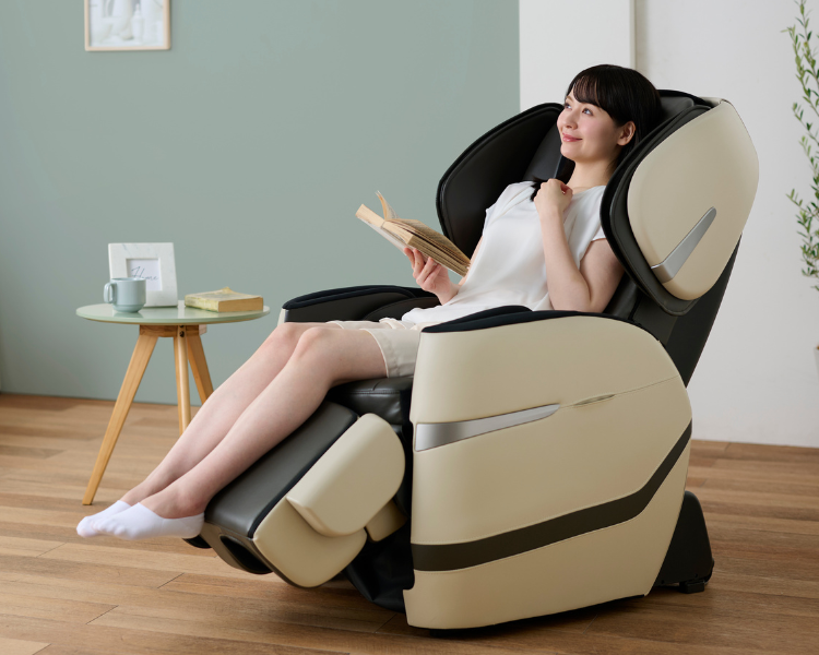 フットレスト付きのソファとして使用