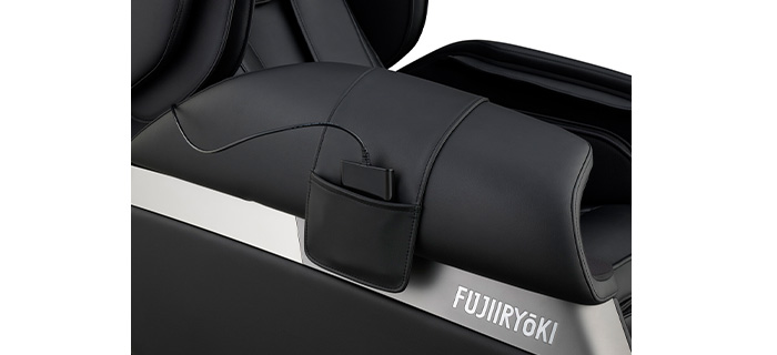 リモコンポケット付き